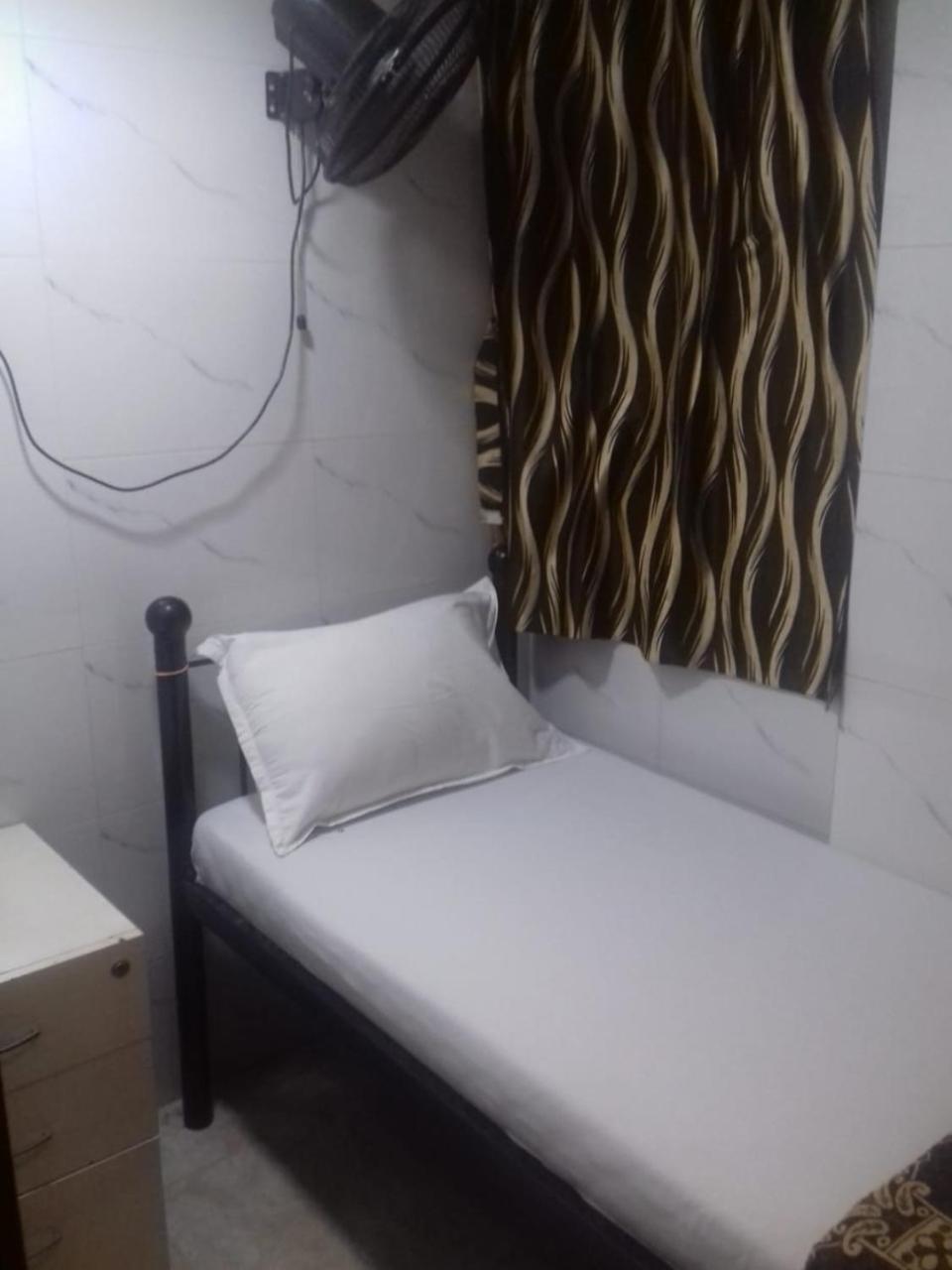 One Step Hostel 뭄바이 외부 사진
